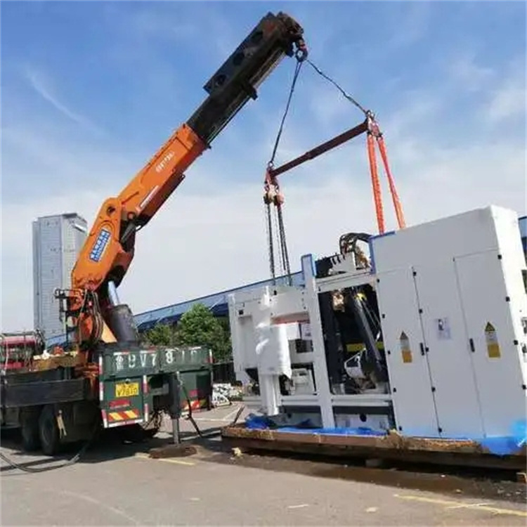 顺庆附近小吊车联系方式|8-16吨|本地及时服务